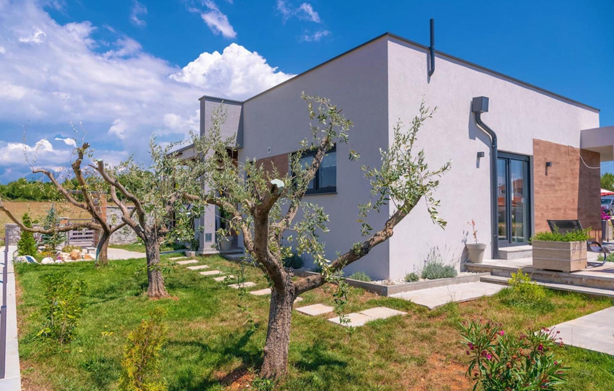 Villa Lily Galižana Exteriör bild