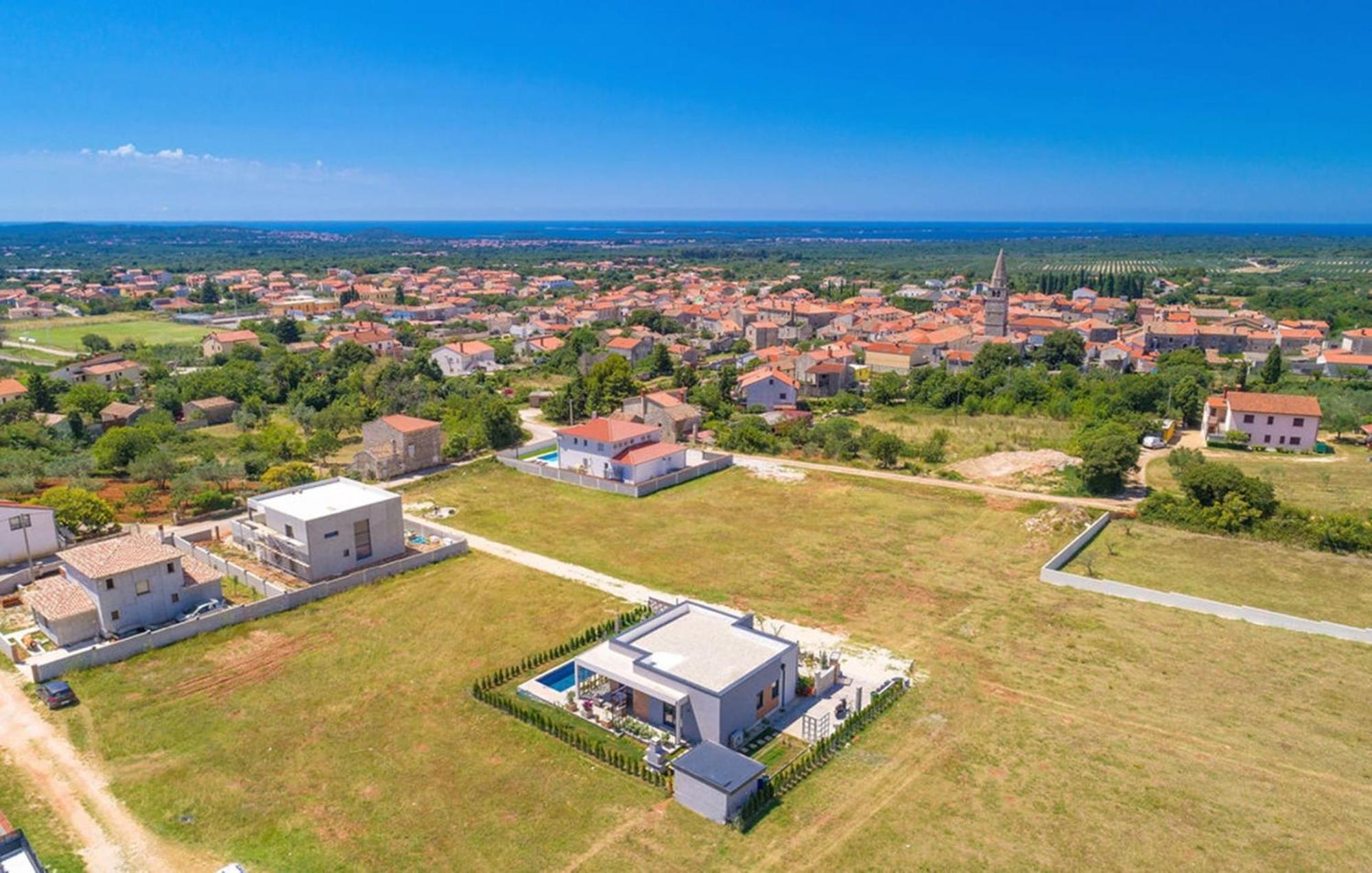 Villa Lily Galižana Exteriör bild